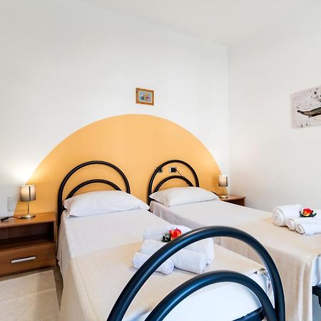 Royal Suite Apartment Кала Гононе Екстериор снимка