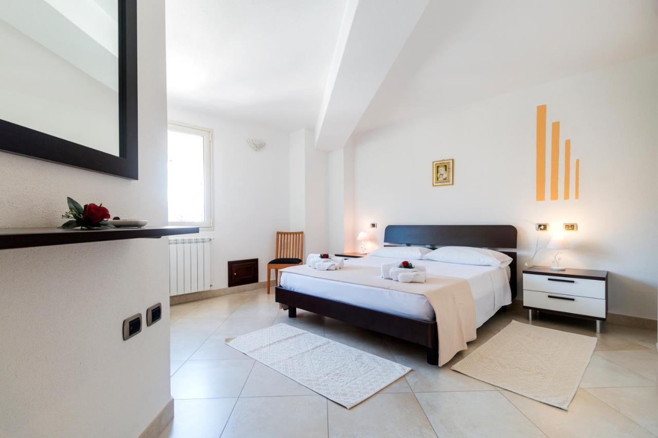 Royal Suite Apartment Кала Гононе Екстериор снимка