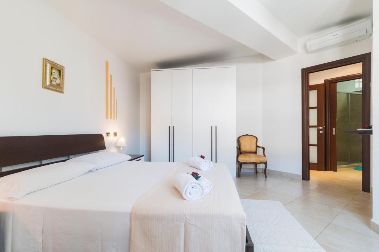 Royal Suite Apartment Кала Гононе Екстериор снимка