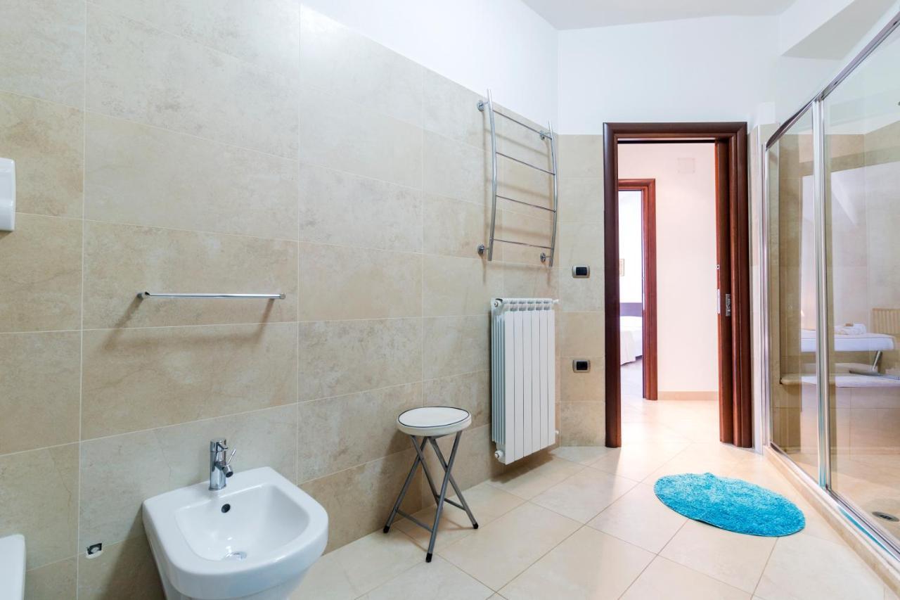 Royal Suite Apartment Кала Гононе Екстериор снимка