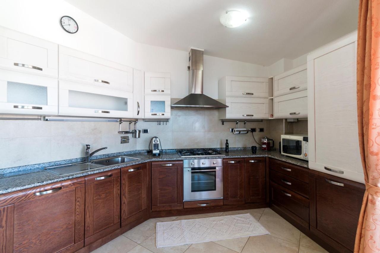 Royal Suite Apartment Кала Гононе Екстериор снимка